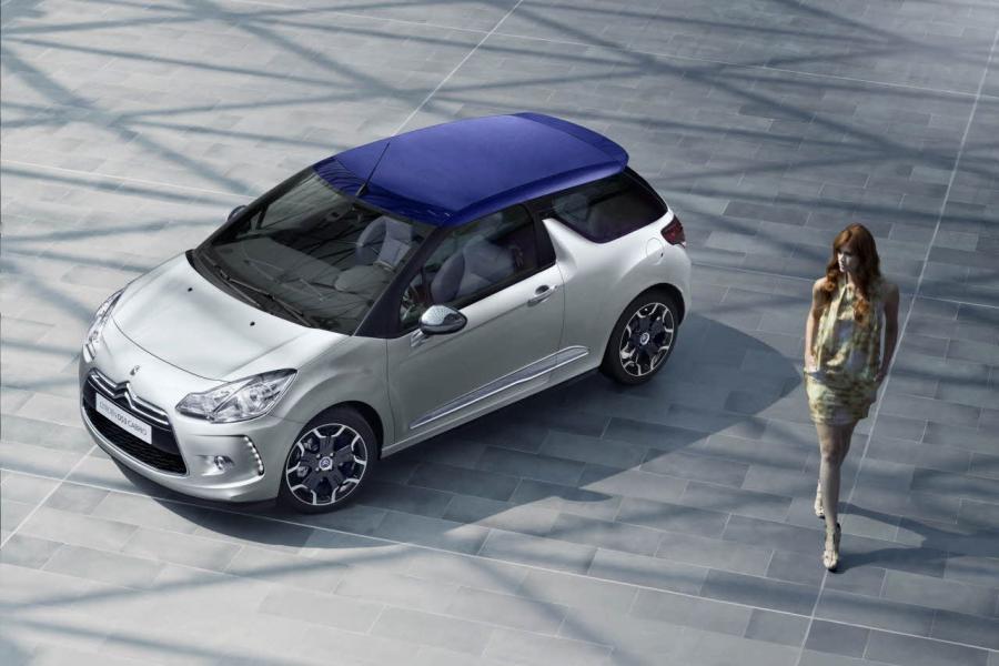  Citroen DS3 Cabrio 2012 года  (фото 17 из 115)